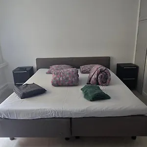  Apartment Centric Cozy Entire In Kallio, Finland